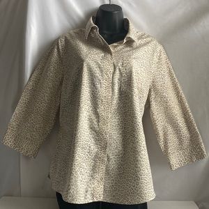 Chico’s Animal Print Dressy Button Down Blouse Size 2 (12/14 USA)